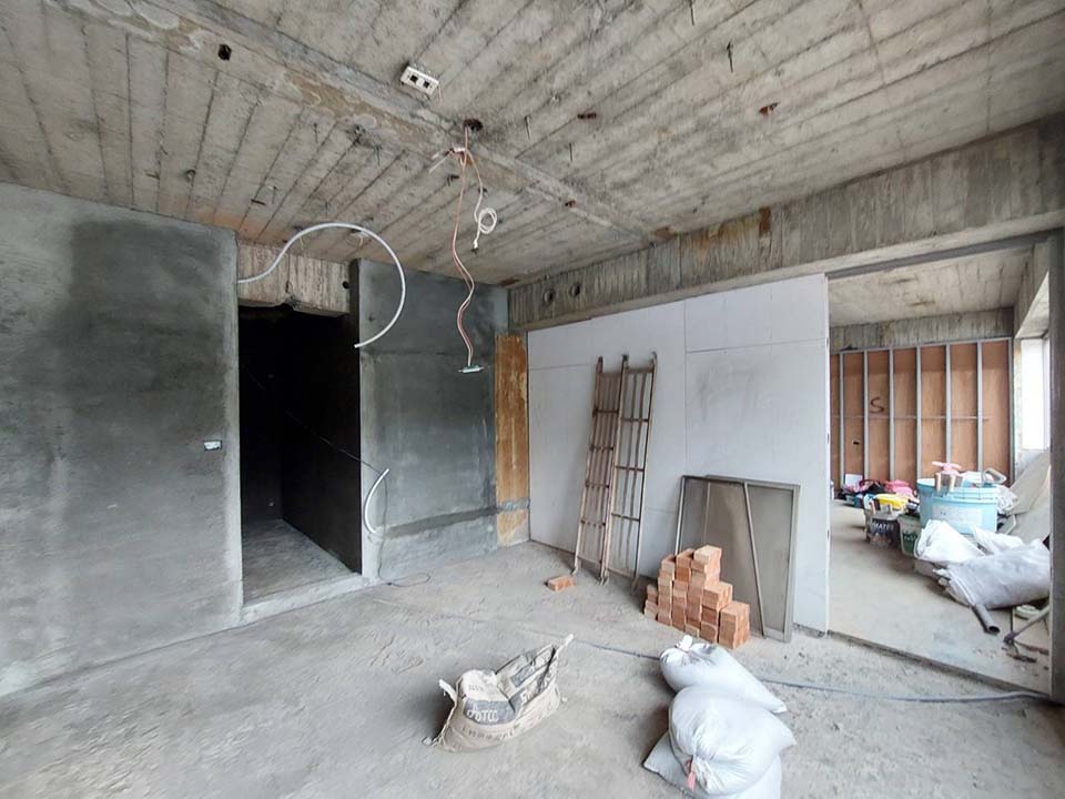 �����j��j��