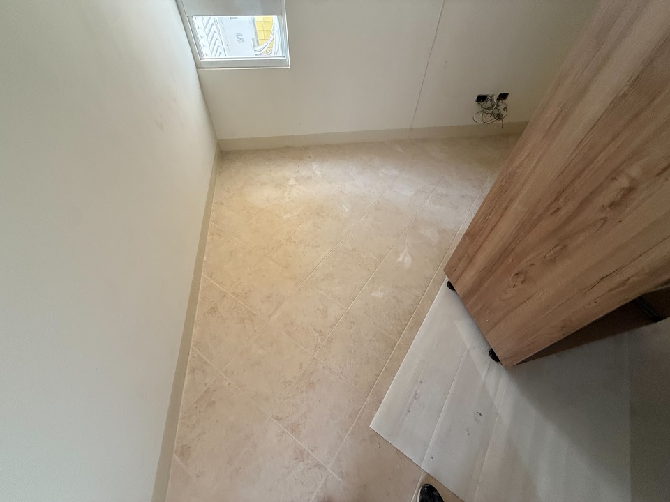 左營區鋪地磚-室內地板浴室牆面地板施做複貼