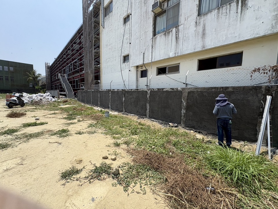 高雄岡山泥作工程